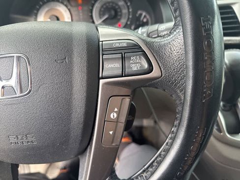 Used 2016 Honda Odyssey Touring Elite image 13