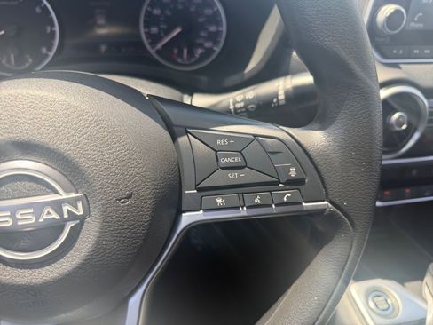 Used 2025 Nissan Sentra SV FWD image 20
