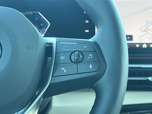 New 2026 BMW X1 xDrive28i w/ Technology Package image 18