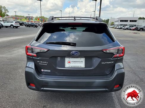 Used 2024 Subaru Outback Premium AWD/4WD image 4
