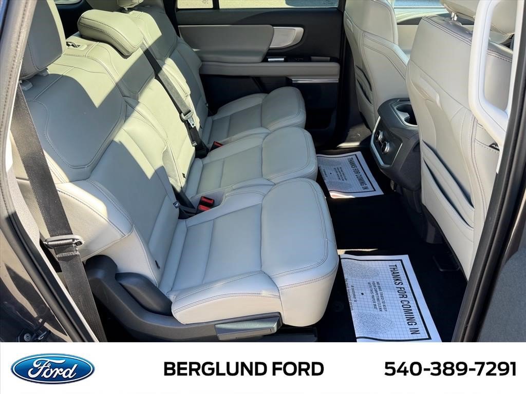 Used 2025 Ford Expedition Max Active AWD/4WD image 22