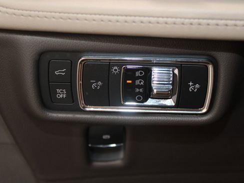 Used 2022 Lincoln Nautilus Reserve w/ Equipment Group 201A image 44