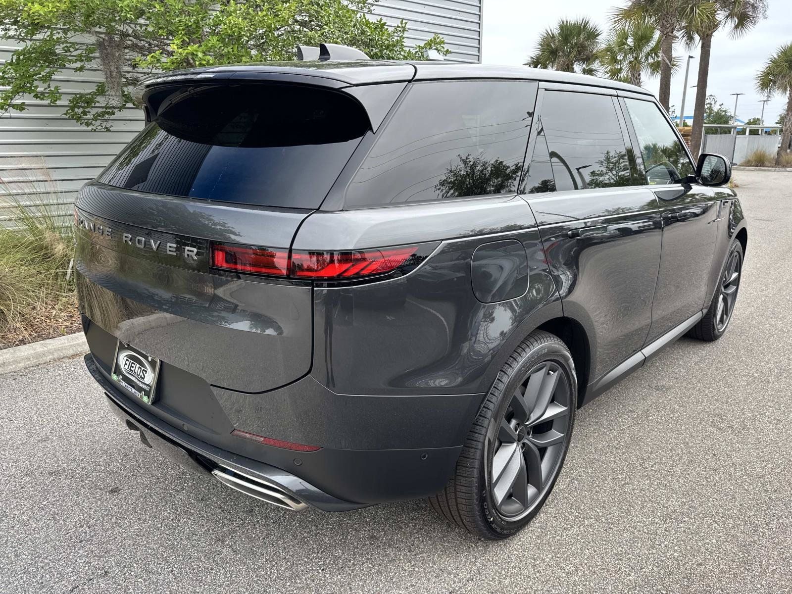 New 2026 Land Rover Range Rover Sport SE AWD/4WD image 6
