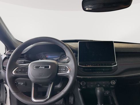 Used 2023 Jeep Compass Trailhawk w/ Trailhawk Convenience Group image 11