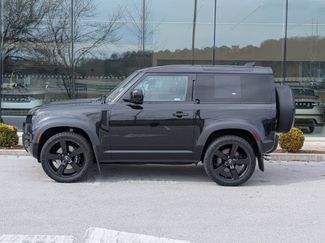 Used 2023 Land Rover Defender 90 V8 AWD/4WD video 3