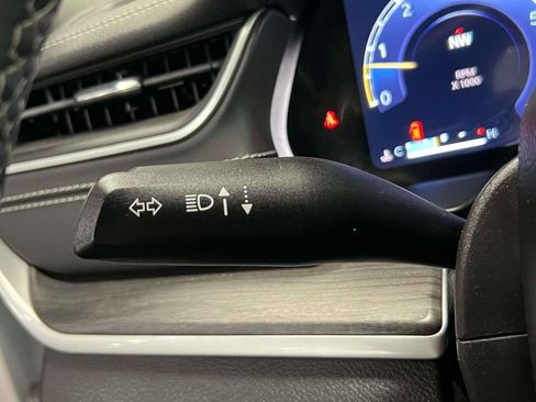 Used 2023 Jeep Grand Cherokee Limited w/ Luxury Tech Group II AWD/4WD image 25