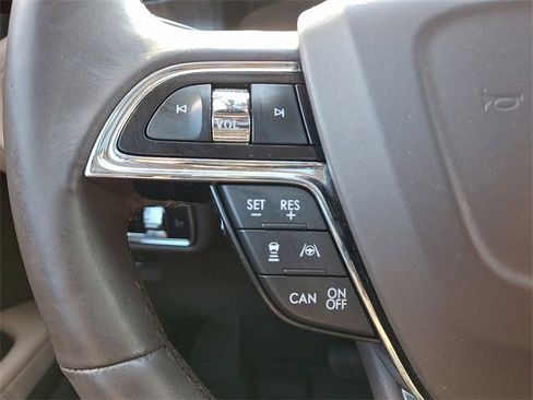 Certified 2022 Lincoln Nautilus Reserve w/ Equipment Group 201A image 23