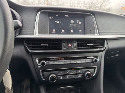 Used 2019 Kia Optima LX image 12