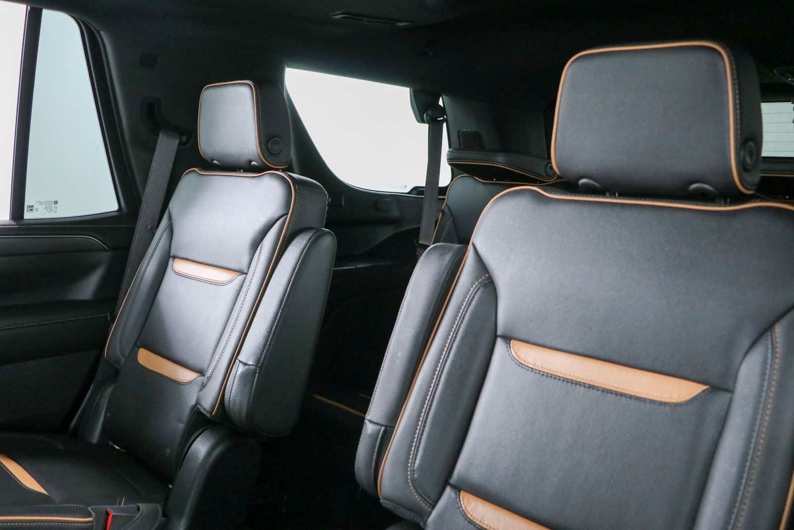 Used 2022 GMC Yukon AT4 AWD/4WD image 28