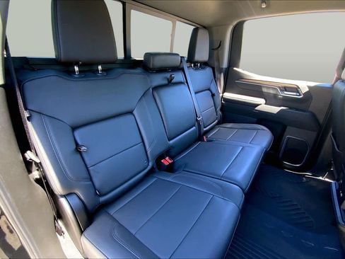 Used 2025 Chevrolet Silverado 1500 RST w/ Convenience Package II AWD/4WD image 19