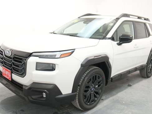 New 2026 Subaru Outback Limited XT image 3