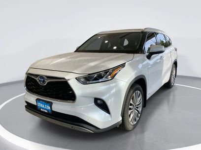 Used 2022 Toyota Highlander Platinum
