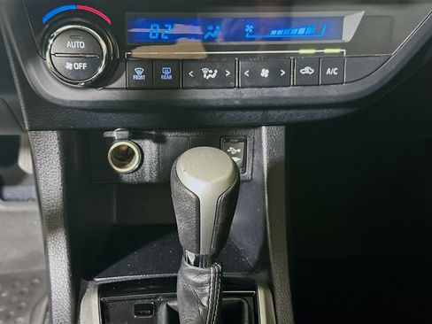 Used 2014 Toyota Corolla LE FWD image 22