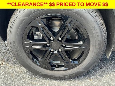 Certified 2024 Chevrolet Blazer LT w/ Convenience Package FWD image 33