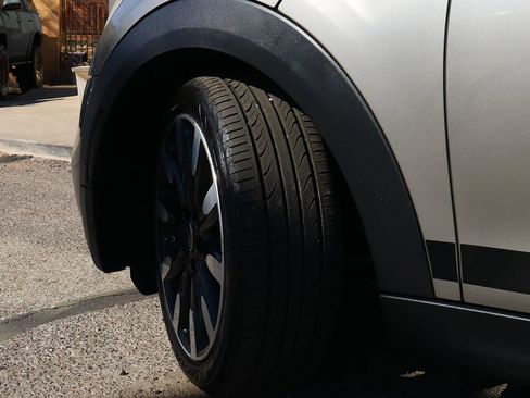 Used 2017 MINI Cooper S image 6