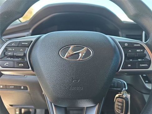 Used 2019 Hyundai Sonata SE FWD image 18
