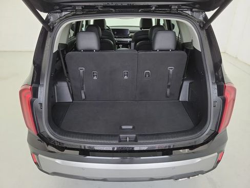 Used 2025 Kia Telluride S AWD/4WD image 10