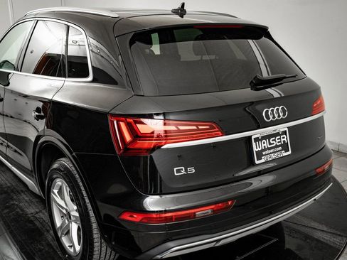 Used 2023 Audi Q5 2.0T Premium w/ Convenience Package AWD/4WD image 19