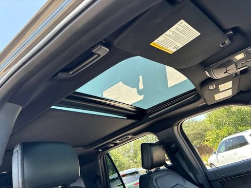 Used 2018 Ford Expedition Limited w/ Equipment Group 302A RWD image 16
