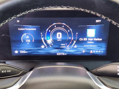 Certified 2025 Chevrolet Traverse LT FWD image 16