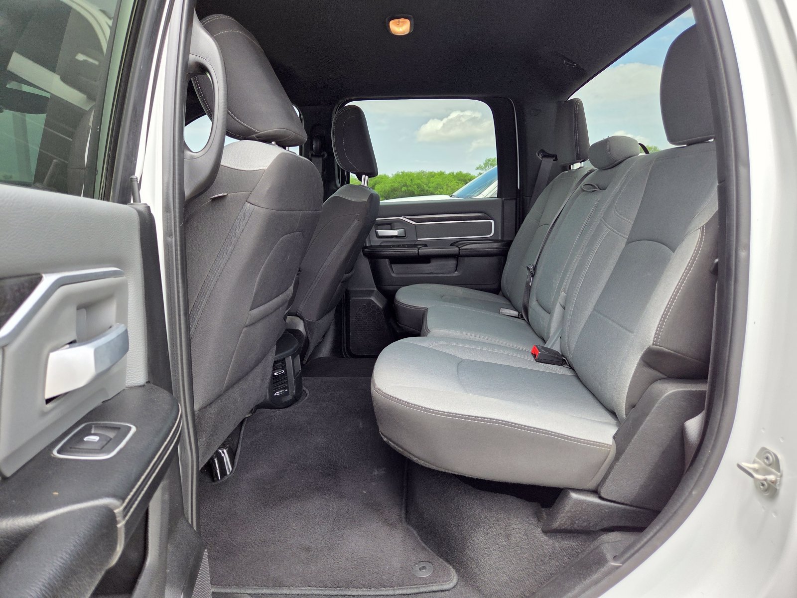 Used 2023 RAM 2500 Big Horn w/ Level 1 Equipment Group AWD/4WD image 19
