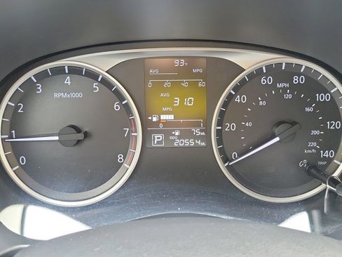 Used 2025 Nissan Kicks Play S FWD image 22