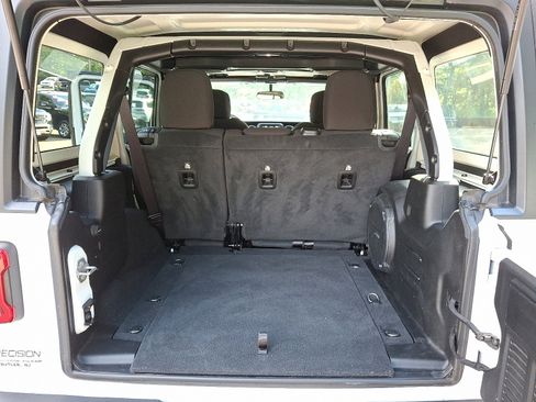 Certified 2021 Jeep Wrangler Unlimited Sport image 29