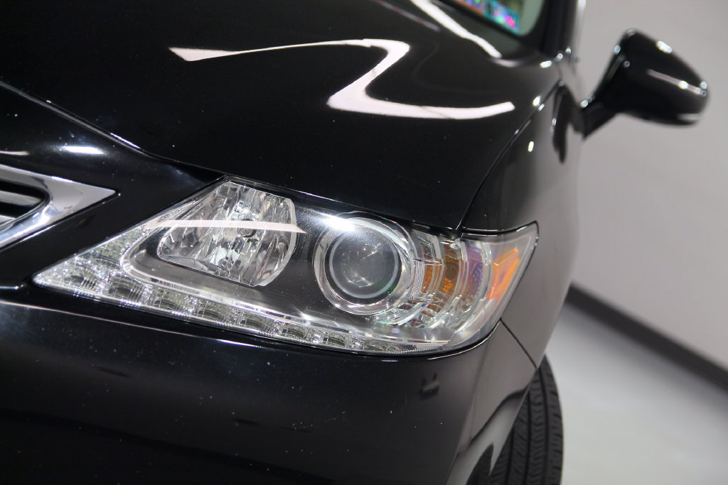 Used 2014 Lexus ES 350 w/ Premium Package FWD image 9