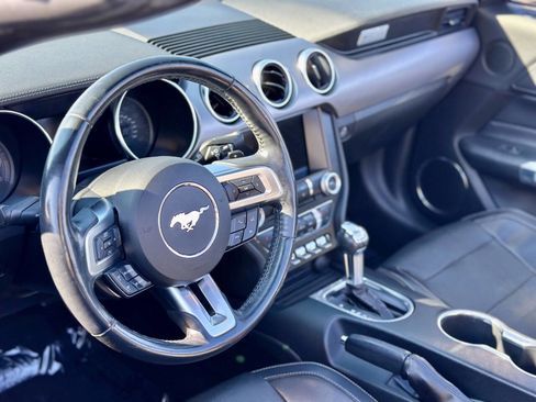 Used 2018 Ford Mustang Premium RWD image 29