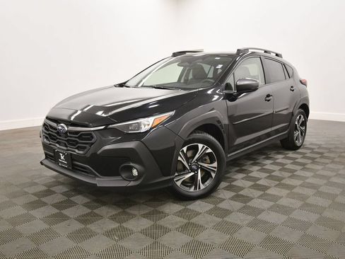 Used 2024 Subaru Crosstrek 2.0i Premium AWD/4WD image 2