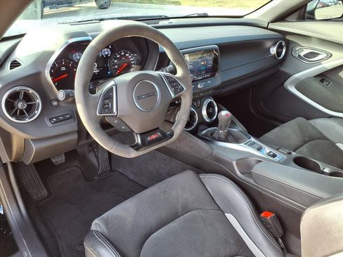 Used 2023 Chevrolet Camaro SS image 10