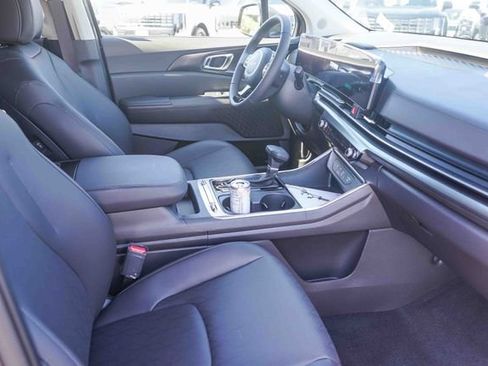 New 2026 Kia Carnival SX w/ SX Dark Edition Package FWD image 20