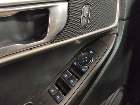 Used 2020 Ford Explorer 2WD image 27
