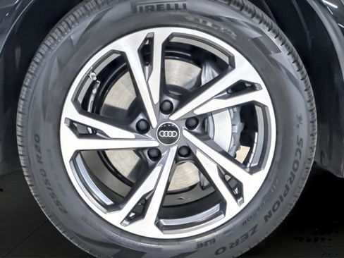 New 2027 Audi Q6 e-tron Premium Plus image 25