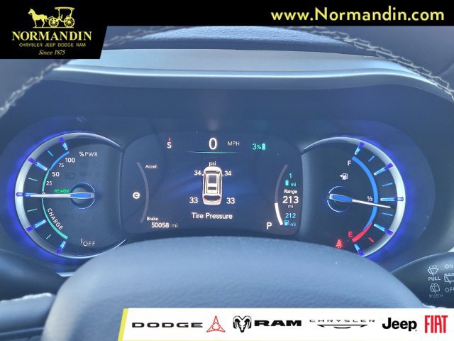 Used 2024 Chrysler Pacifica Limited FWD image 8