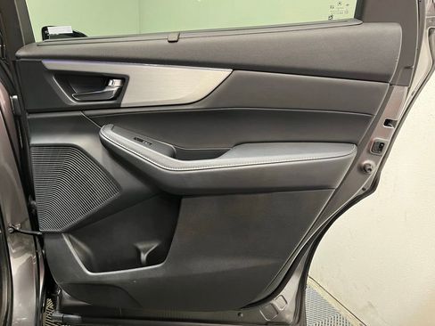 Used 2024 Acura MDX SH-AWD w/ Technology Package image 18