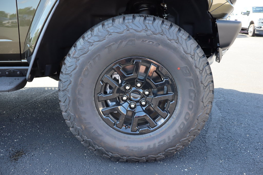 New 2026 Ford Bronco Raptor w/ Interior Carbon Fiber Pack AWD/4WD image 15