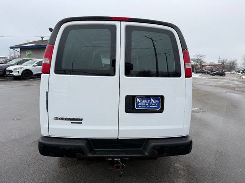 Used 2016 Chevrolet Express 2500 Extended image 7