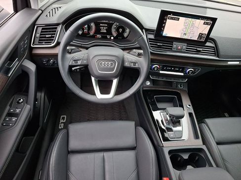 Used 2025 Audi Q5 2.0T Premium Plus AWD/4WD image 11