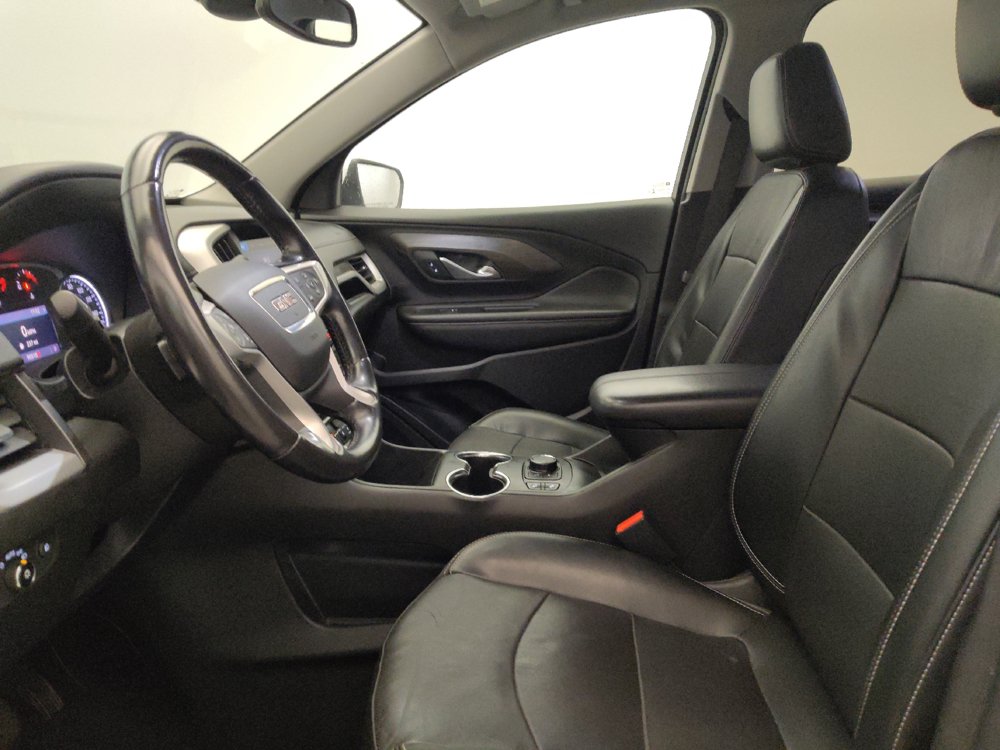 Used 2022 GMC Terrain SLT FWD image 17