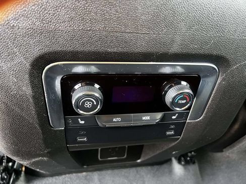 Used 2026 Chevrolet Suburban LT w/ Comfort Package AWD/4WD image 13