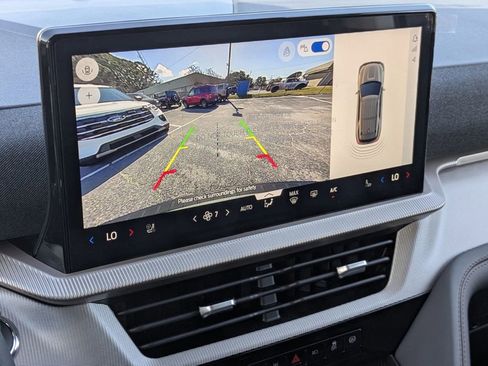 New 2026 Ford Explorer Active w/ Active Comfort Package image 23