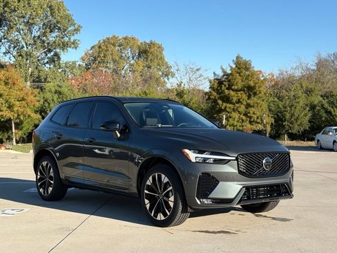 New 2026 Volvo XC60 B5 Plus w/ Protection Package Premier image 3