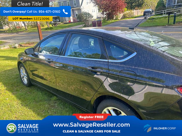 Used 2014 Ford Fusion SE FWD image 4