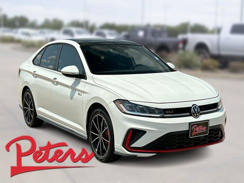 Used 2025 Volkswagen Jetta GLI Autobahn FWD image 1