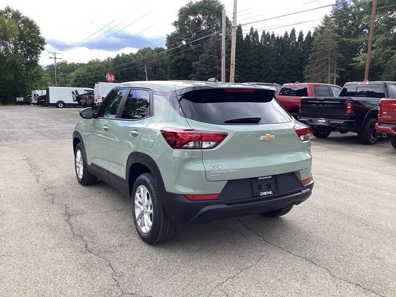 New 2026 Chevrolet TrailBlazer LS w/ LS Convenience Package AWD/4WD image 5