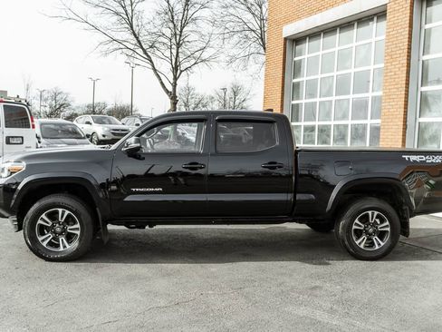 Used 2019 Toyota Tacoma TRD Sport image 38
