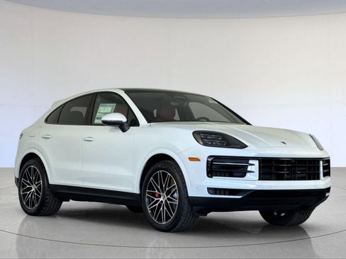 New 2026 Porsche Cayenne S image 10
