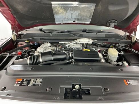 Used 2018 GMC Sierra 2500 Denali w/ Duramax Plus Package AWD/4WD image 27