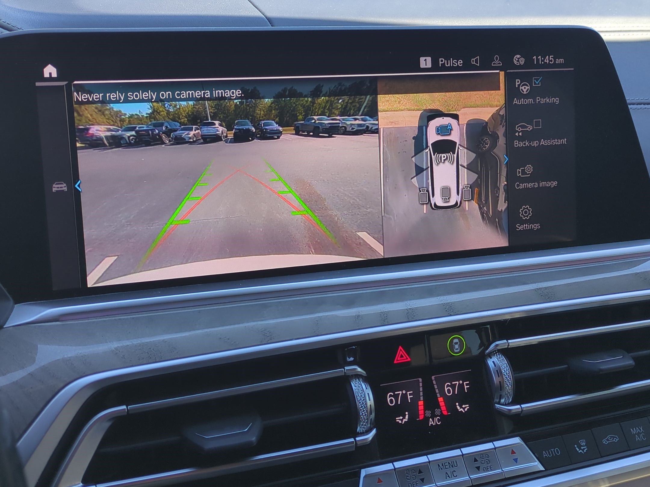 Used 2020 BMW X7 M50i w/ Dynamic Handling Package AWD/4WD image 24